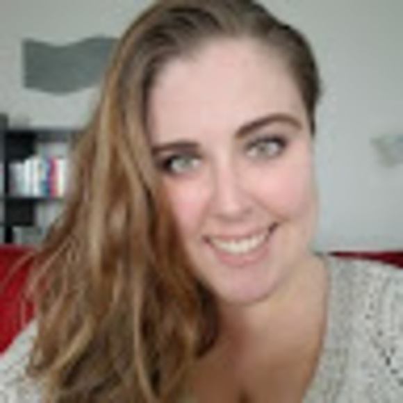 Meet your Posher, Lauren - Picture 1 of 1